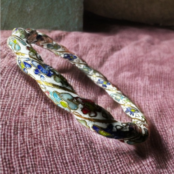 Cloisonné- Rare (Twisted) Vintage Bangle Bracelet - Picture 3 of 6